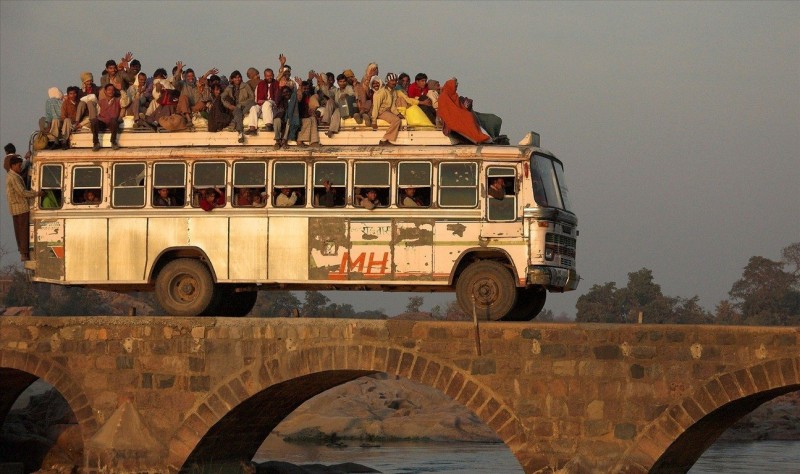 1534837740_6-bs-facts-about-bus-travel-in-india-that-everyone-thinks-are-true.jpg